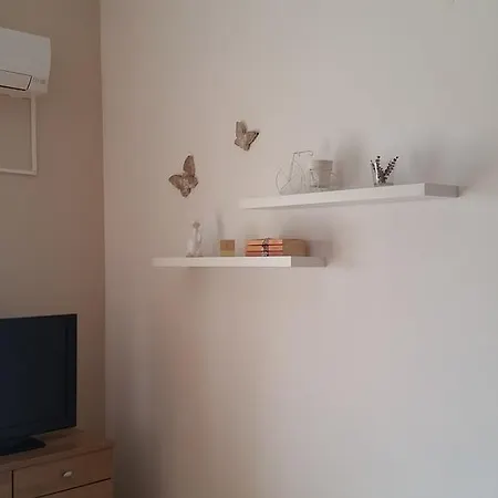 Mrdelja Apartment Vrsi