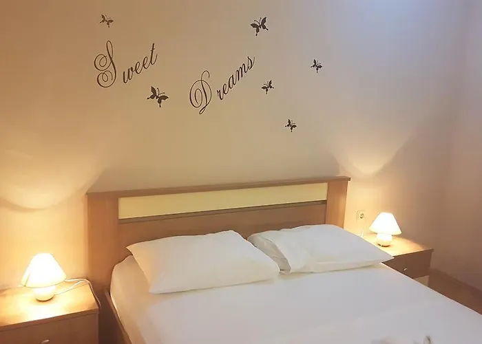 Mrdelja 아파트 브르시